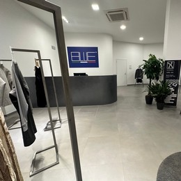 Blueitaly™ for: BLUEPROJECT - prototipazione; showroom e uffici - scatti  fotografici - 11 Agosto 2023 - www.blueitaly.org